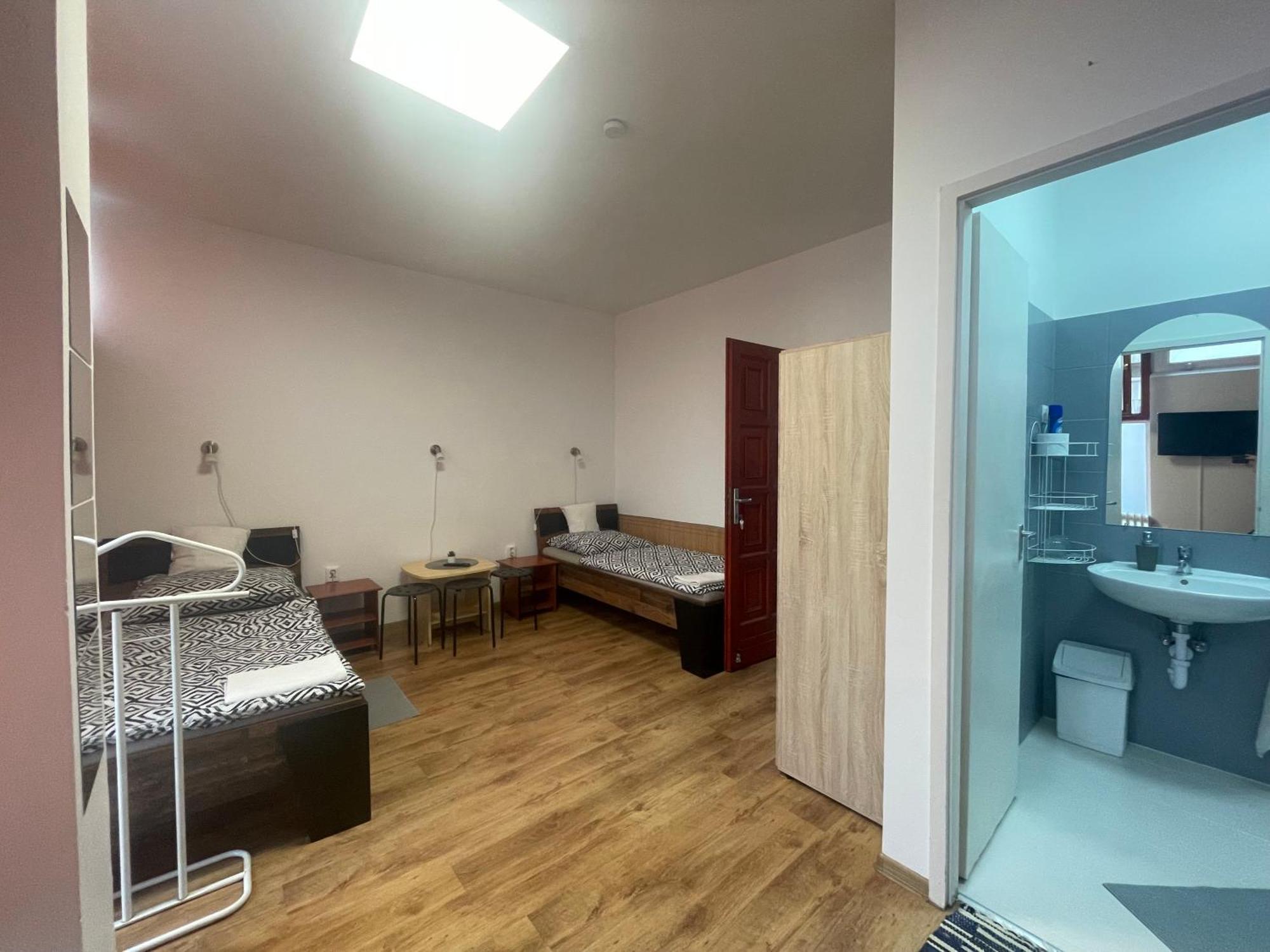Alom Vendeghaz Hotell Dunaújváros Exteriör bild