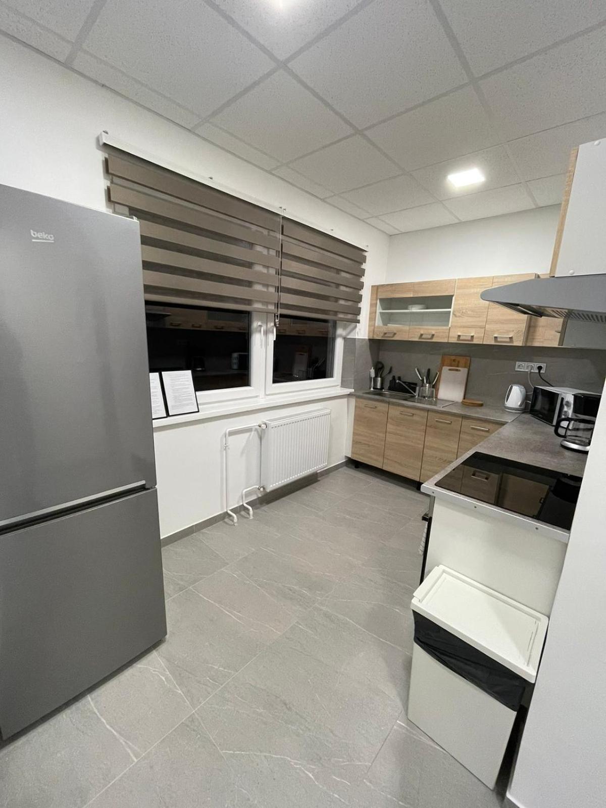 Alom Vendeghaz Hotell Dunaújváros Exteriör bild