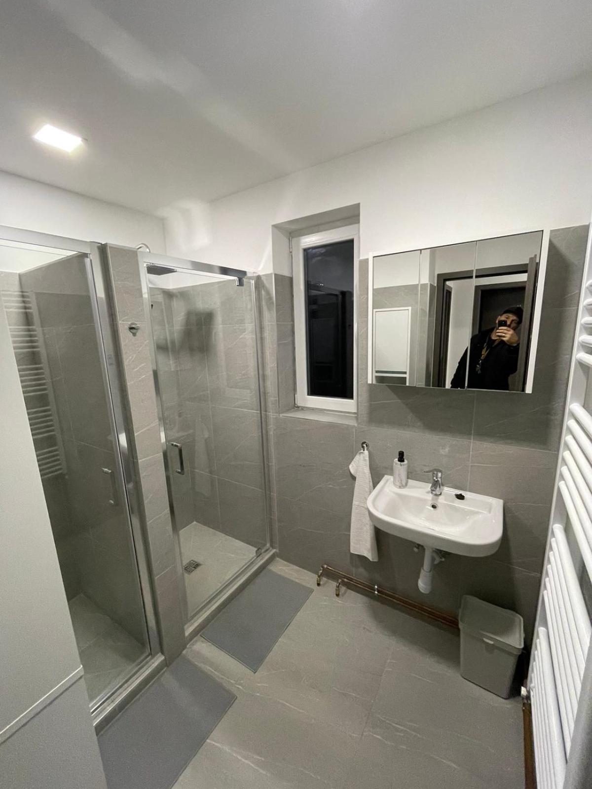 Alom Vendeghaz Hotell Dunaújváros Exteriör bild